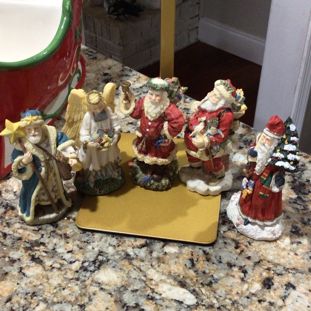 The International Santa Claus Collection (5 pieces)